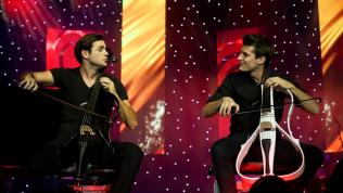 2CELLOS